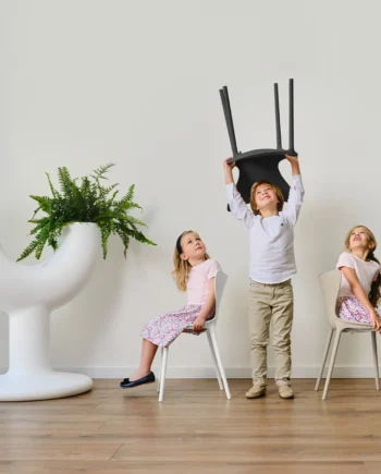 Kedes kavinems, kedes restoranams, restoranu kede, kavines kedes, kede, kėdė, lounge kėdė, kėdės restoranams, vaikiška kėdė, kėdės vaikams