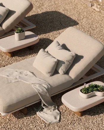 Gultas, gultai, gultai SPA, gultai viešoms erdvėms, gultas terasai, gultai kurortams, gultai viešbučiams, gultai baseinams